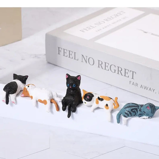🔥LETZTER TAG 50% RABATT🐈 Mini-Katzen-Schreibtischfiguren – Set mit 5 niedlichen Cartoon-Katzenfiguren