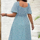 🩷👗Kurzärmliges Kleid mit geteiltem Blumendruck