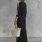 Minimalistisches Kleid mit Knopfleiste und Kontrastbesatz