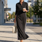 Minimalistisches Kleid mit Knopfleiste und Kontrastbesatz