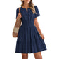 Damen-Minikleid mit kurzen Ärmeln und Stufenrock